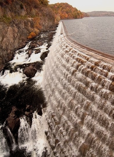 New Croton Dam with fall colours, New York, USA